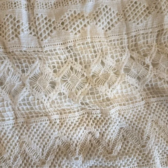 American Eagle Ivory Overlay Dress - Size 2 - Pre-Loved ⭐🤍 - Picture 8 of 13